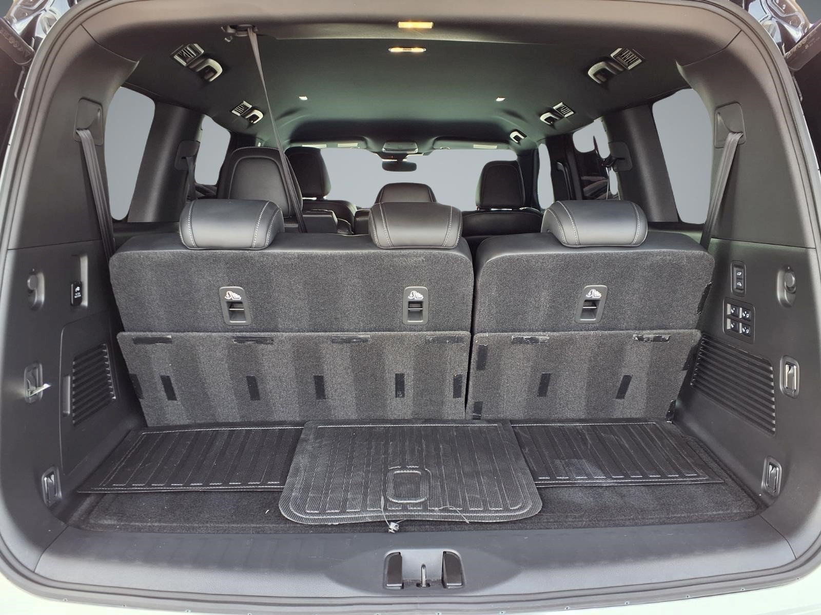 Certified 2025 Nissan Armada PRO-4X AWD/4WD image 12
