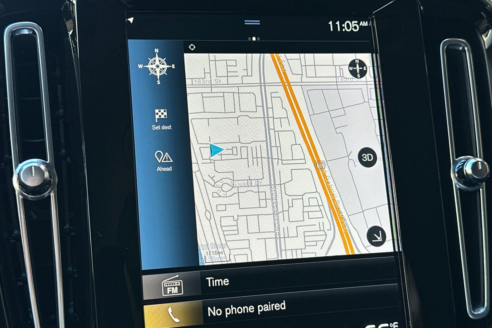 Used 2021 Volvo XC40 T5 Momentum w/ Premium Package image 26