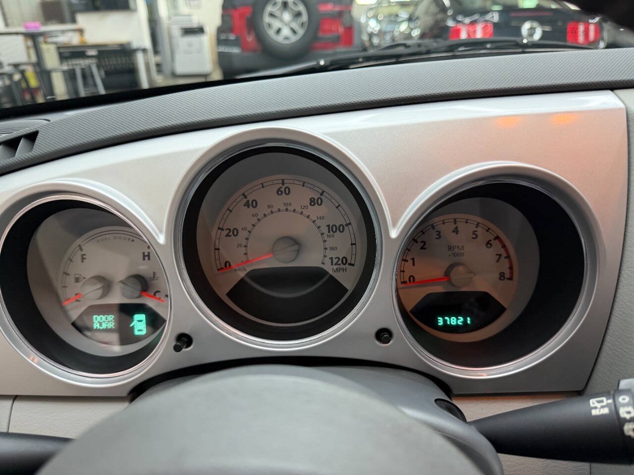 Used 2010 Chrysler PT Cruiser FWD image 23