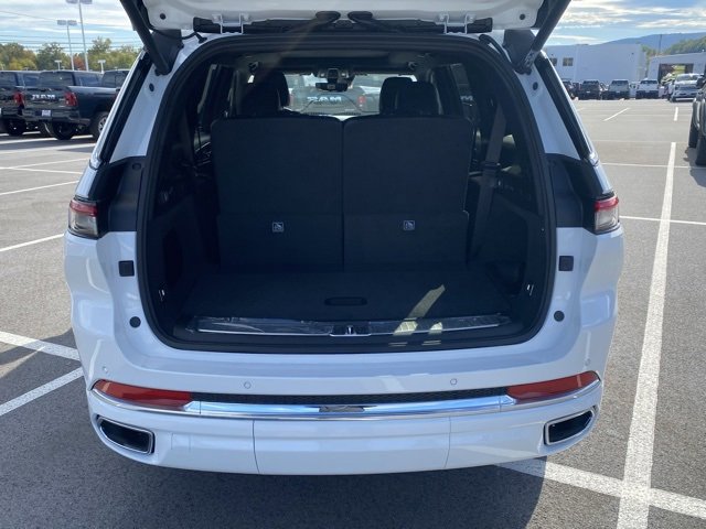 New 2025 Jeep Grand Cherokee L Overland w/ Trailer Tow Package image 6