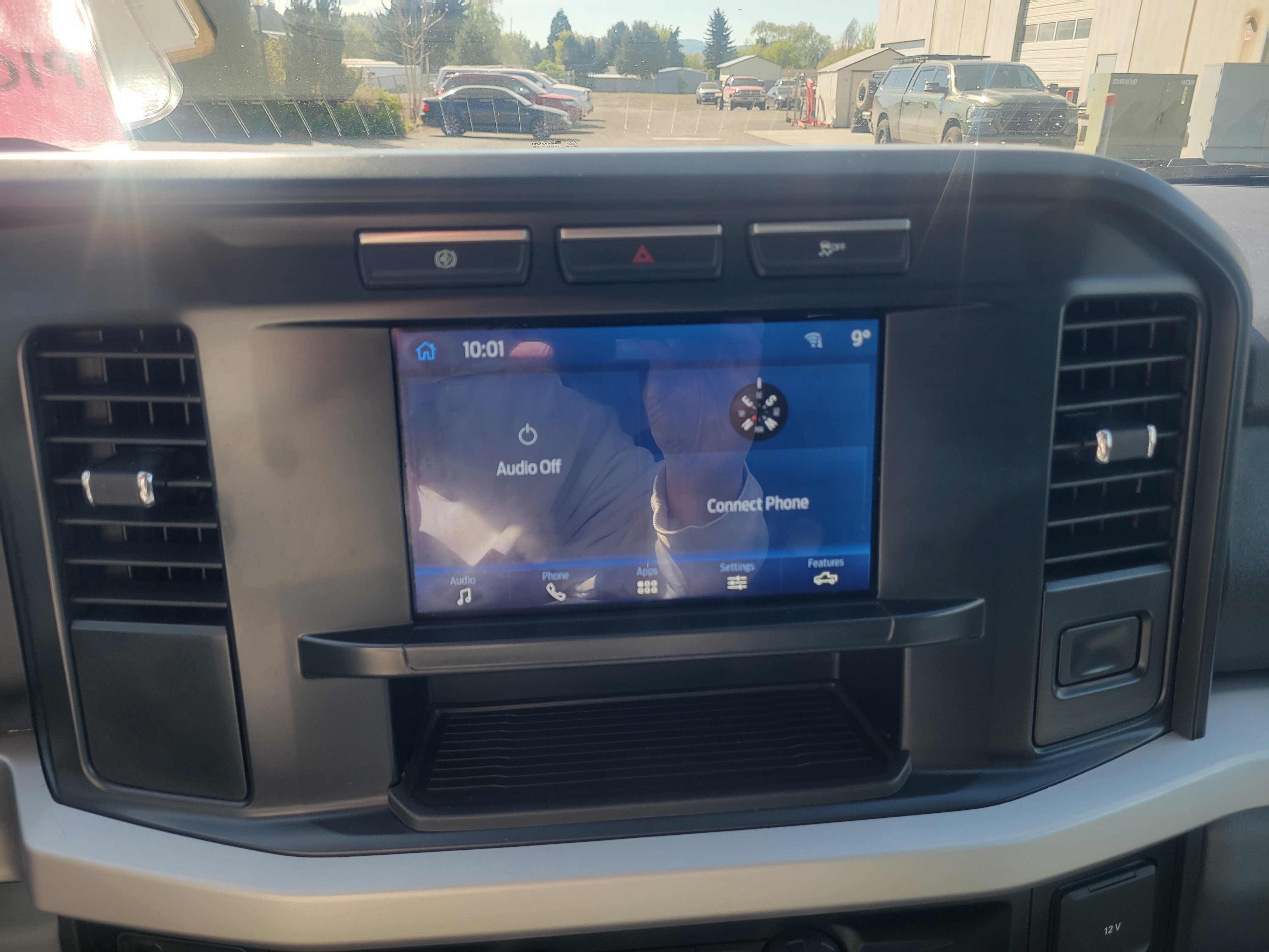 Used 2023 Ford F350 XLT AWD/4WD image 9