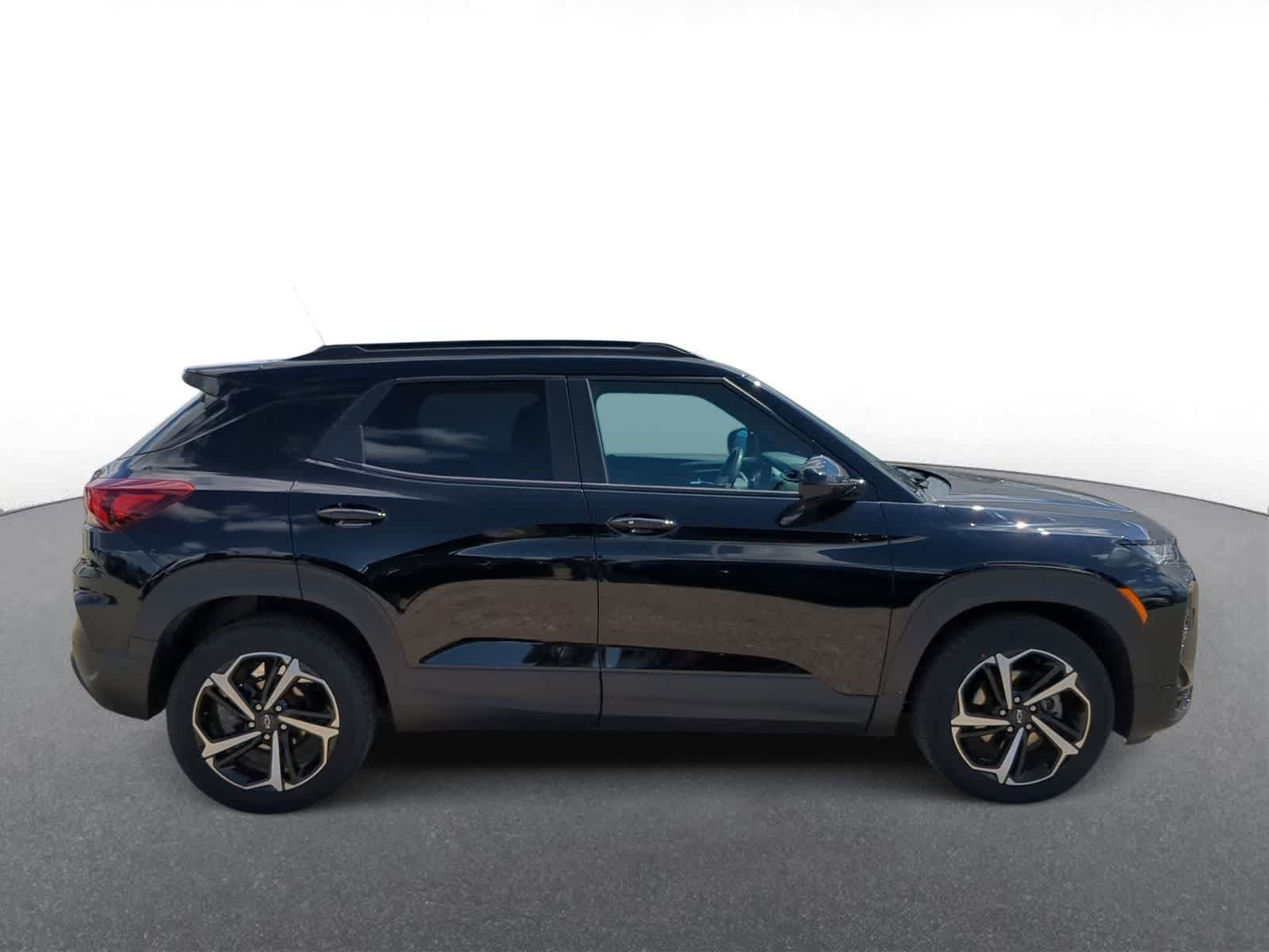 Used 2022 Chevrolet TrailBlazer RS FWD image 9