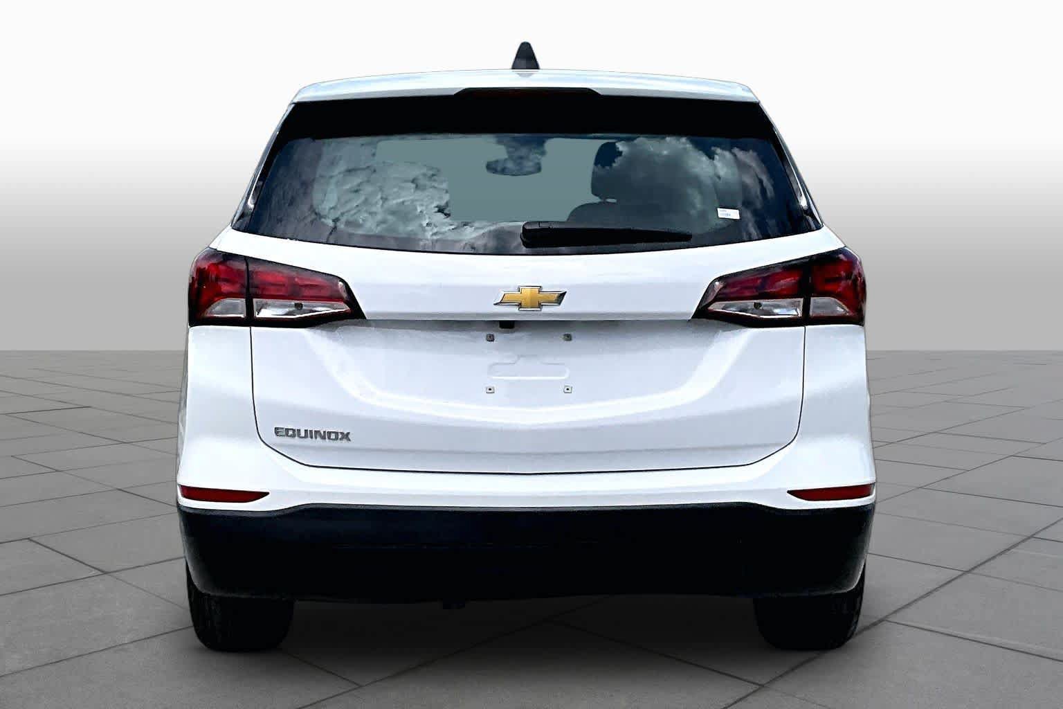 Used 2024 Chevrolet Equinox LS FWD image 5
