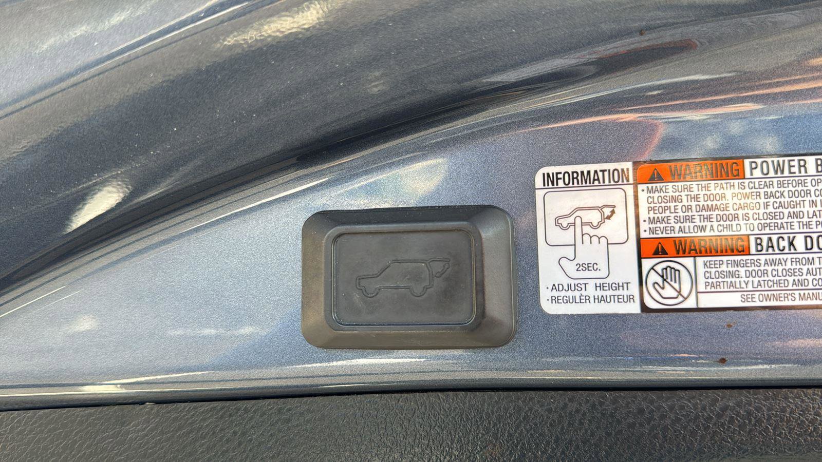 Used 2014 Toyota RAV4 Limited image 25