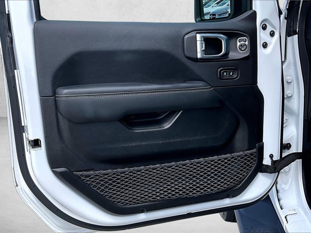 Used 2021 Jeep Gladiator Overland AWD/4WD image 18
