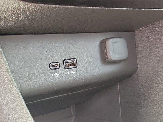 Used 2024 Buick Encore GX Sport Touring FWD image 30