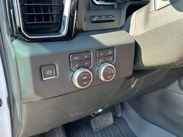 Used 2024 GMC Sierra 3500 Denali Ultimate image 16