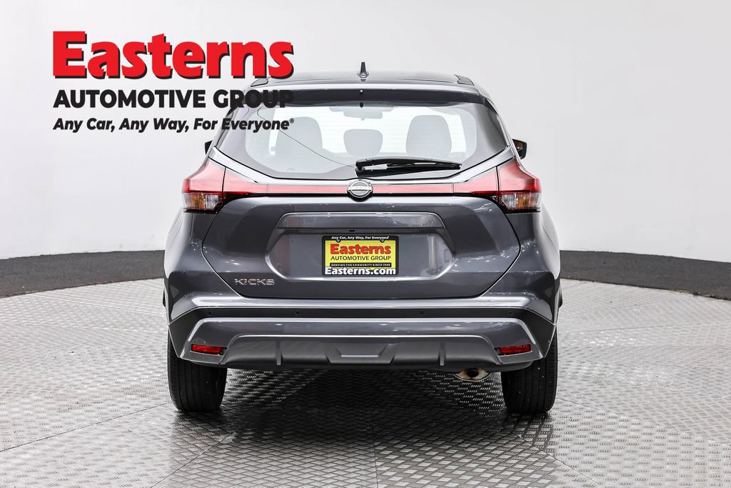 Used 2024 Nissan Kicks S FWD image 6