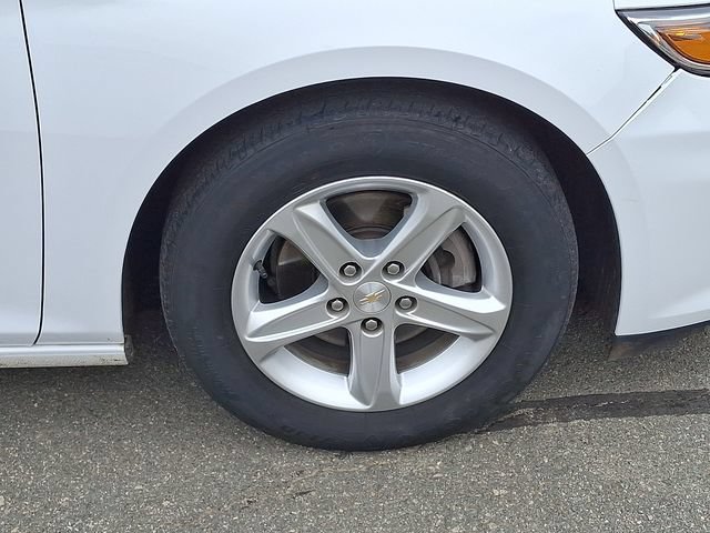 Used 2024 Chevrolet Malibu LS FWD image 29