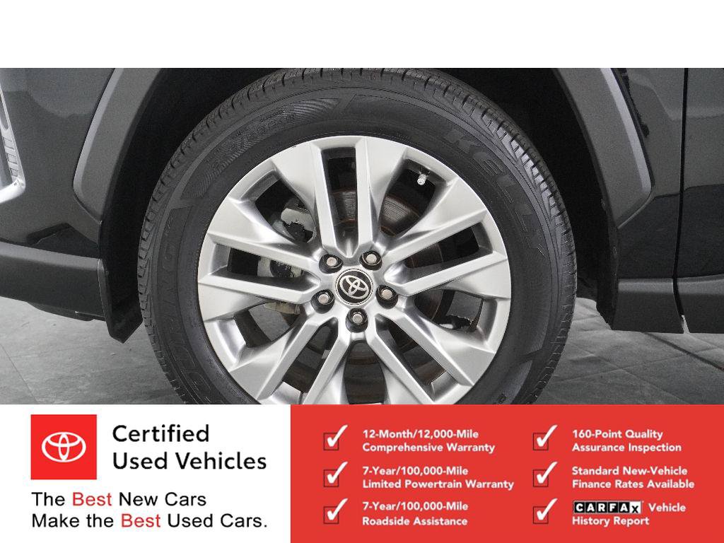 Used 2021 Toyota RAV4 XLE Premium FWD image 29