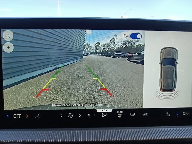 Used 2025 Ford Explorer Active image 23