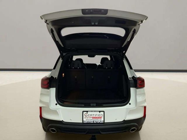 Used 2025 Chevrolet TrailBlazer RS w/ Convenience Package image 7