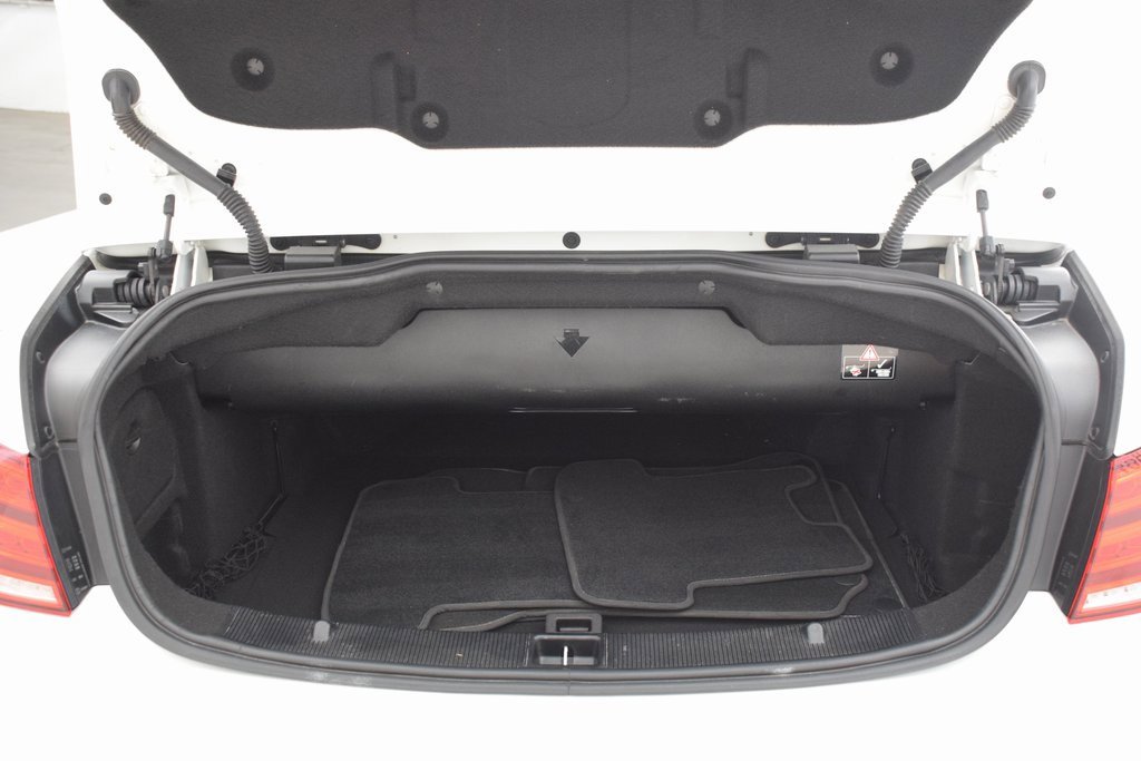 Used 2015 Mercedes-Benz E 400 Cabriolet image 32