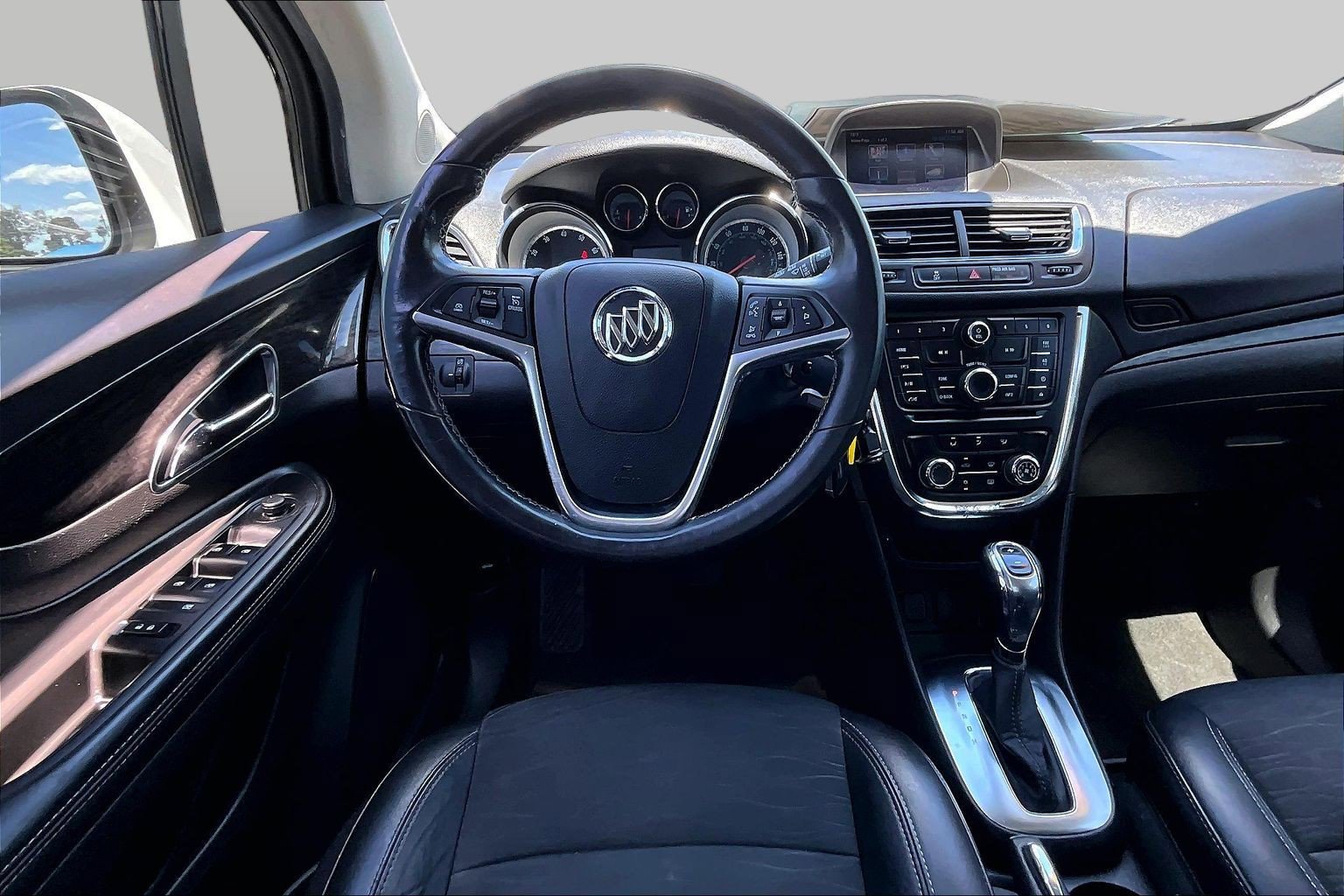 Used 2016 Buick Encore FWD image 5