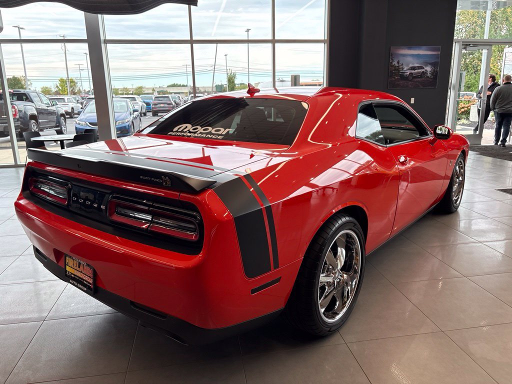 Used 2021 Dodge Challenger R/T Scat Pack w/ Scat Pack Stripe RWD image 5