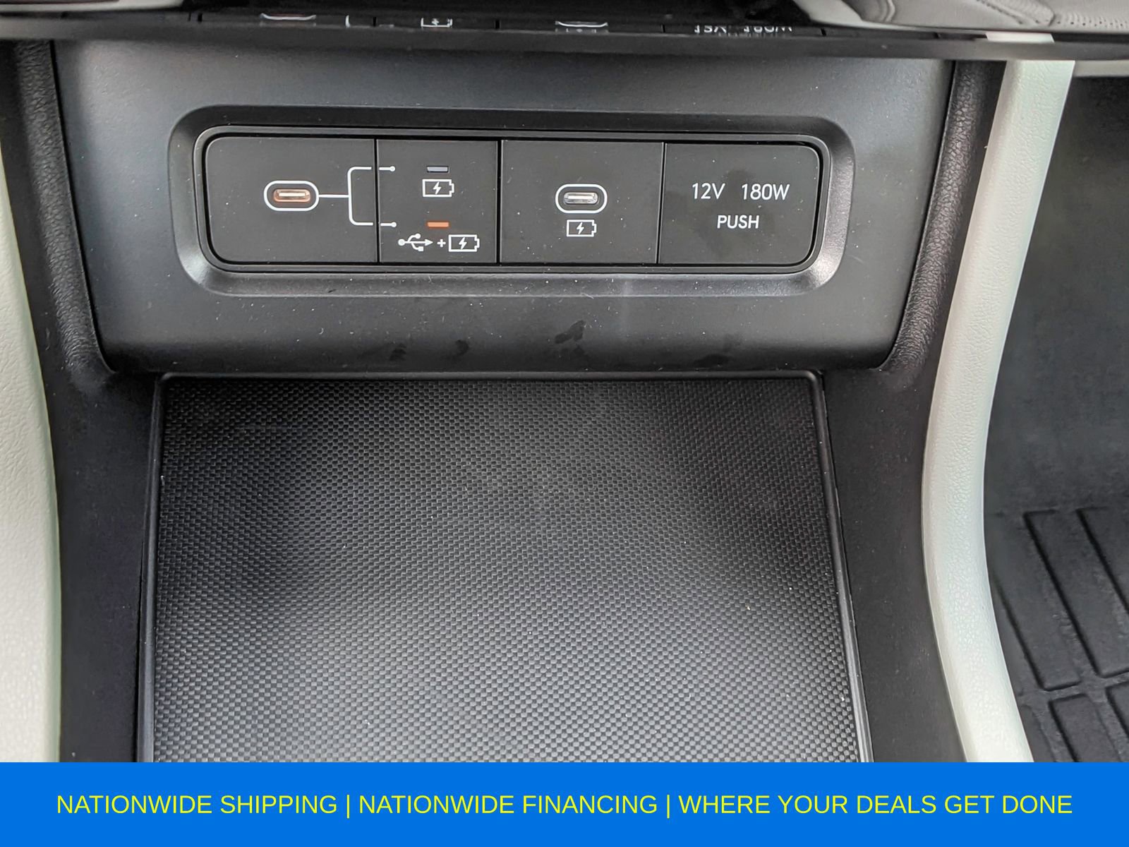 Used 2025 Hyundai Tucson Limited image 34