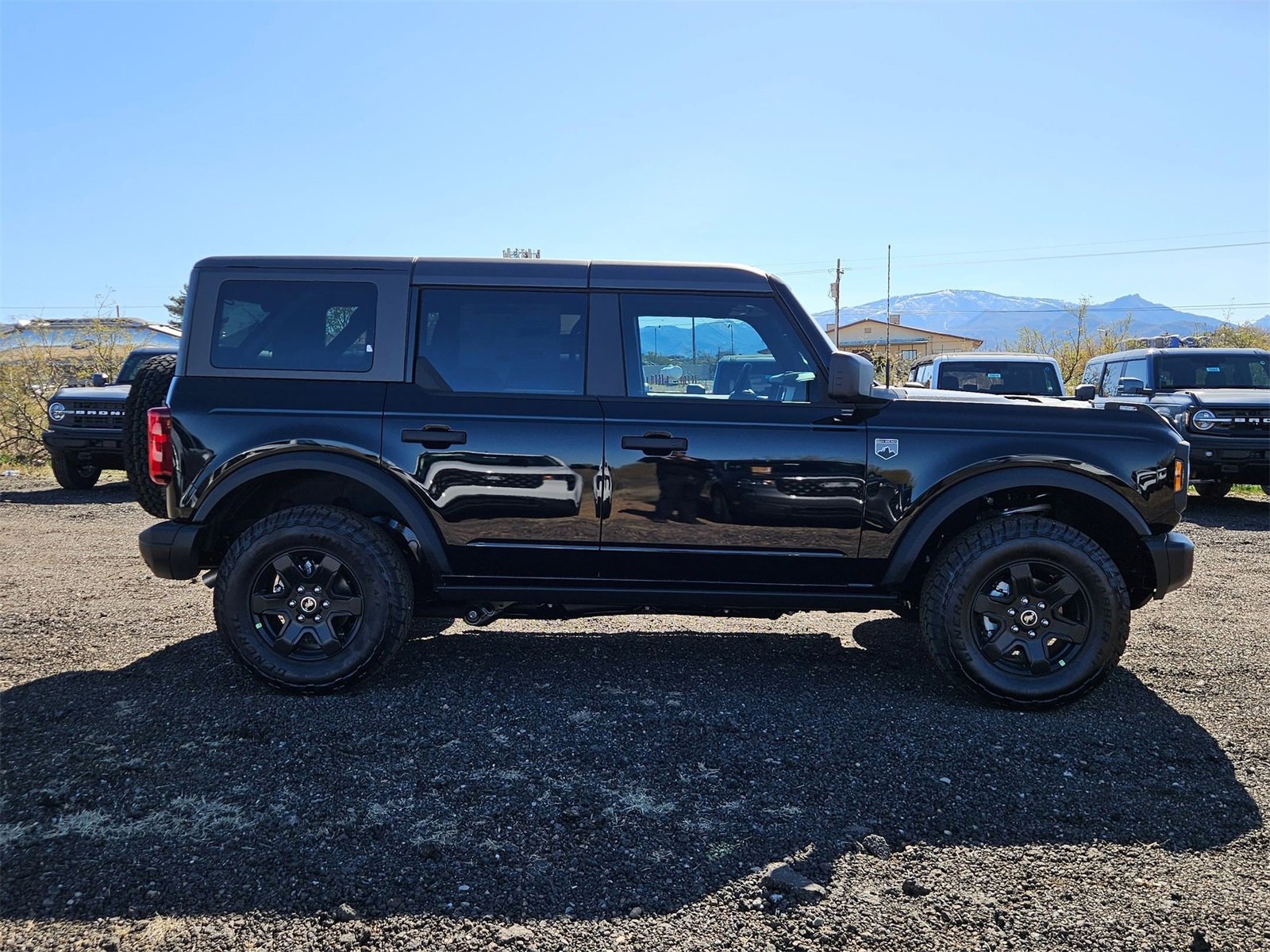 New 2025 Ford Bronco Big Bend w/ Black Diamond Package image 4