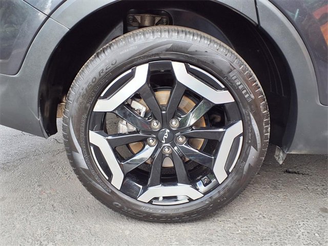 Used 2025 Kia Telluride S image 7