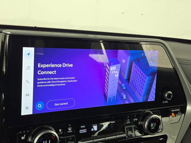 Used 2025 Toyota Highlander Platinum image 18