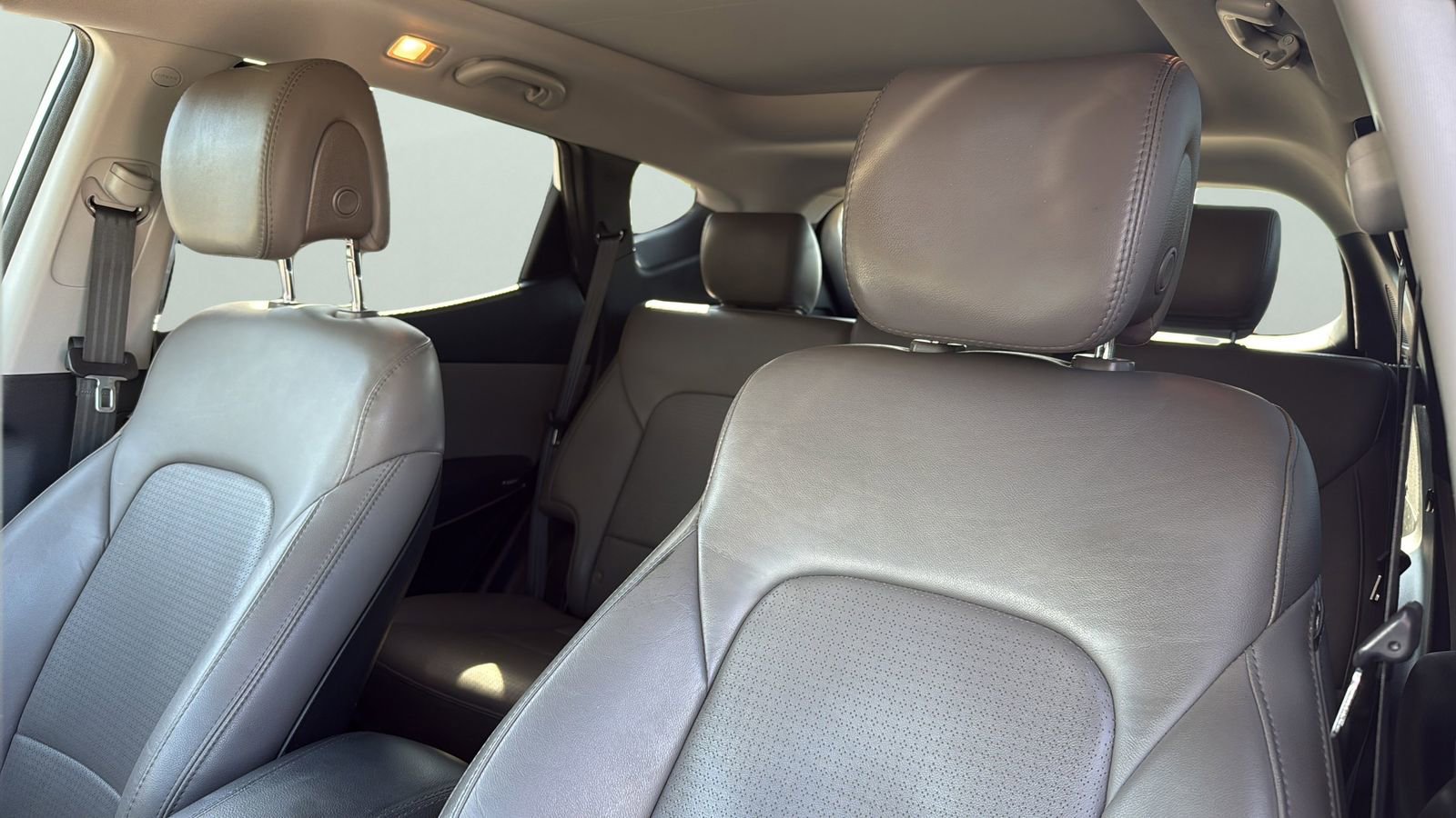 Used 2014 Hyundai Santa Fe Sport w/ Technology Package 04 FWD image 6