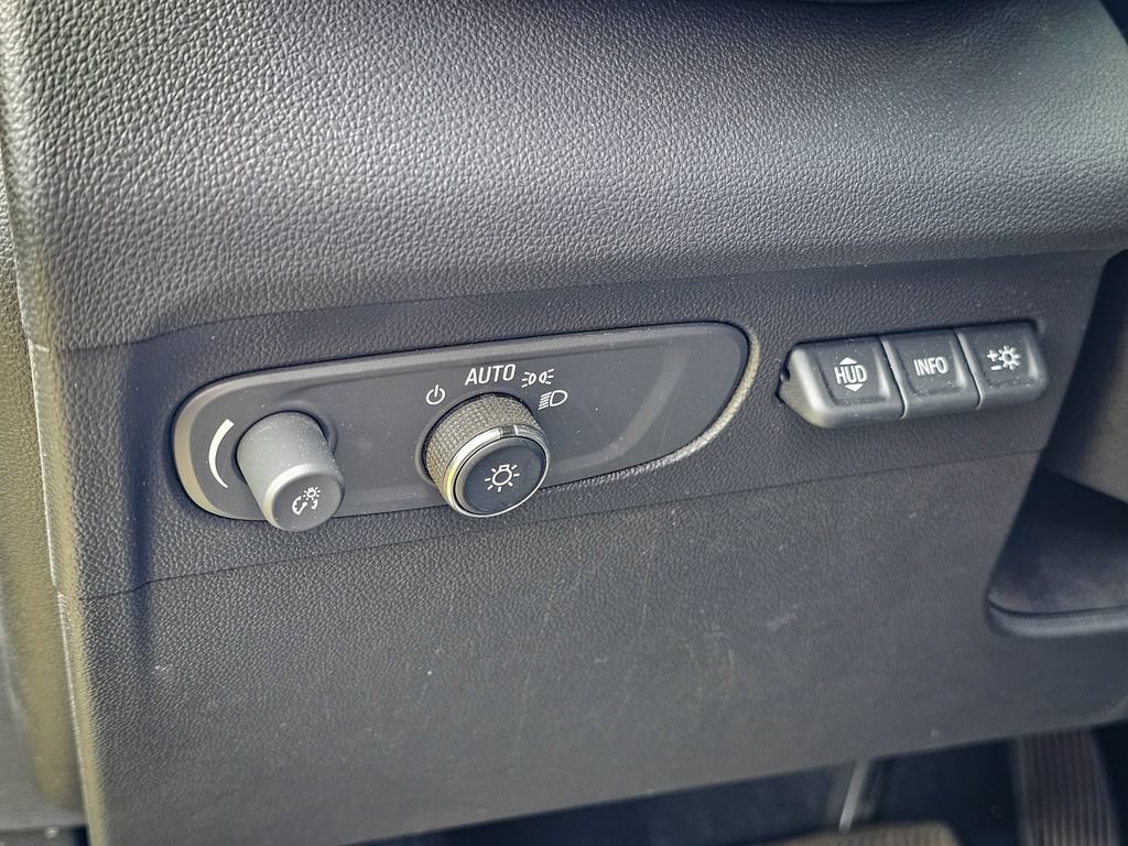 Used 2021 Buick Envision Avenir AWD/4WD image 17