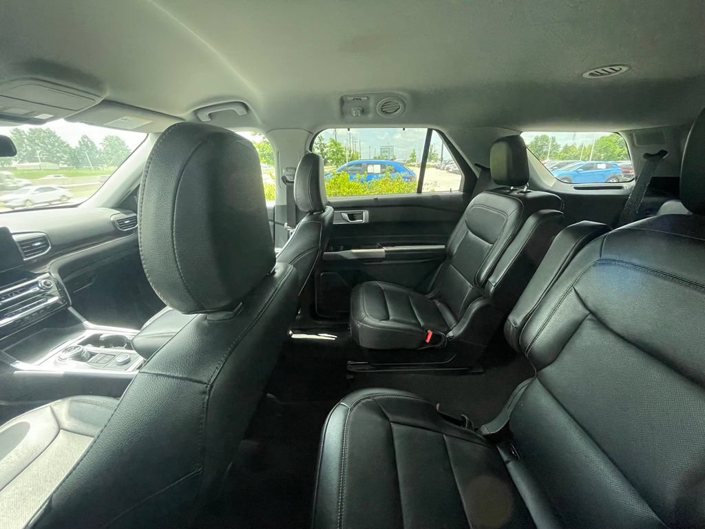 Used 2024 Ford Explorer Limited AWD/4WD image 6