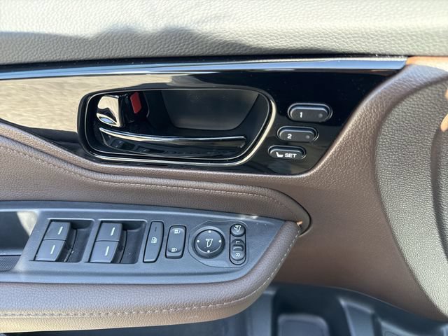Used 2025 Honda Odyssey Elite image 17