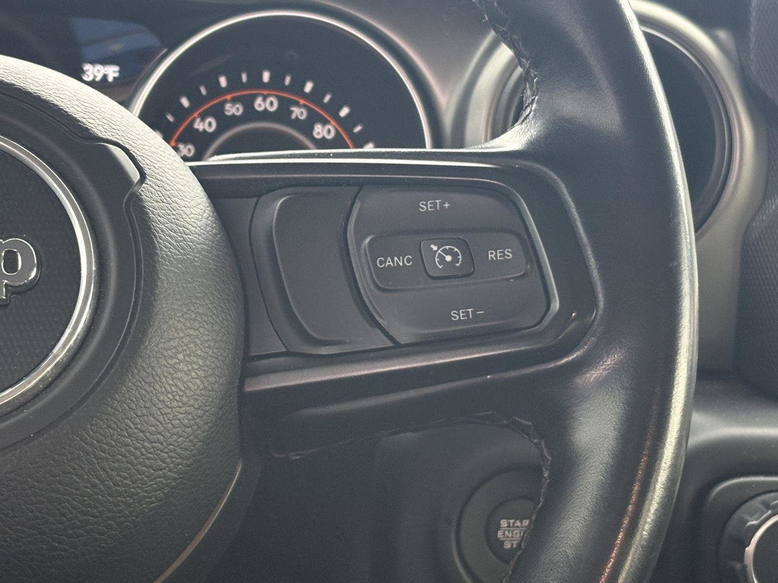 Used 2021 Jeep Gladiator Sport image 10