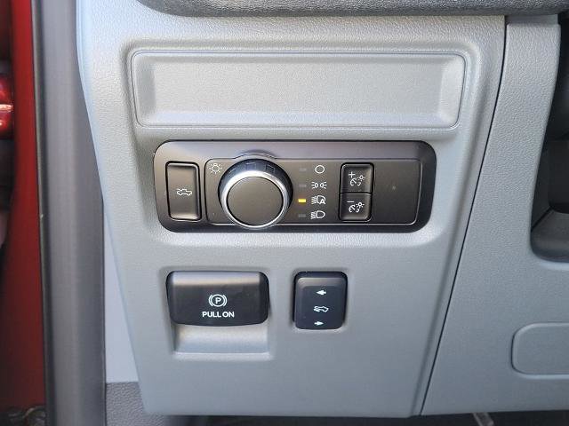 New 2025 Ford F150 Lightning Flash AWD/4WD image 22