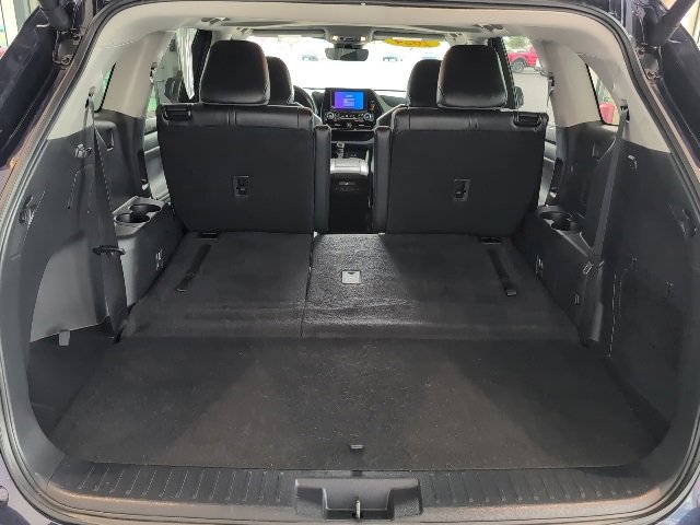 Certified 2024 Toyota Highlander XLE image 12