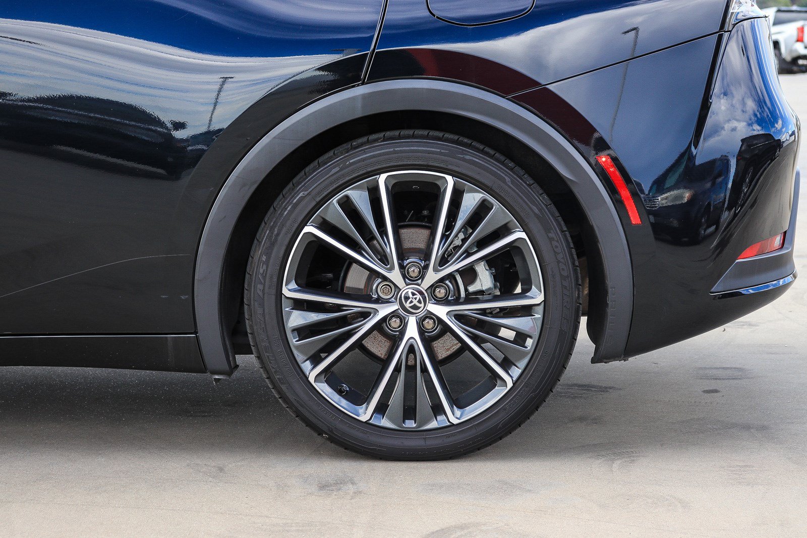 Certified 2024 Toyota Prius Prime FWD image 11