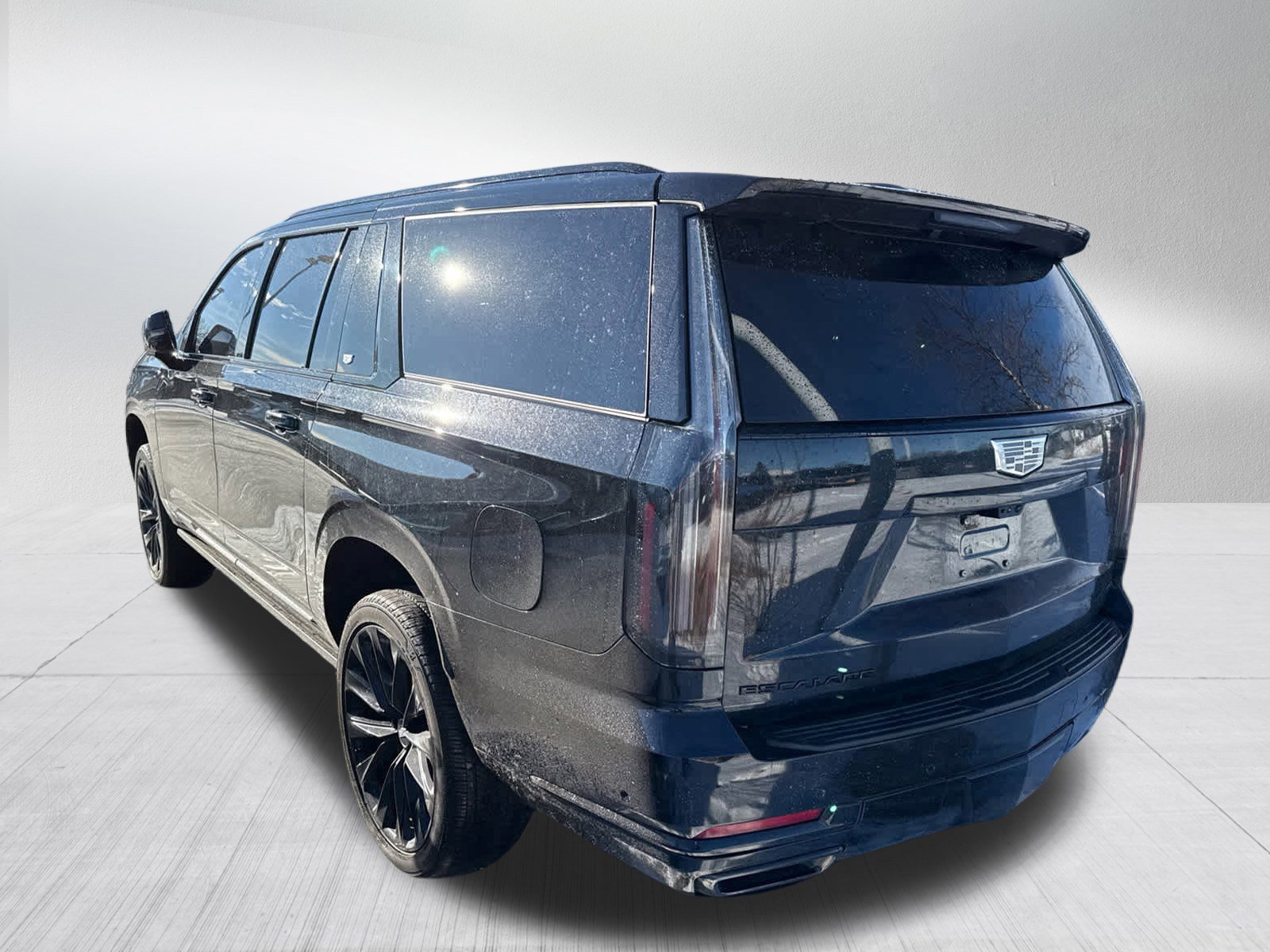 Used 2026 Cadillac Escalade ESV Platinum Sport w/ LPO, ONYX Package image 6