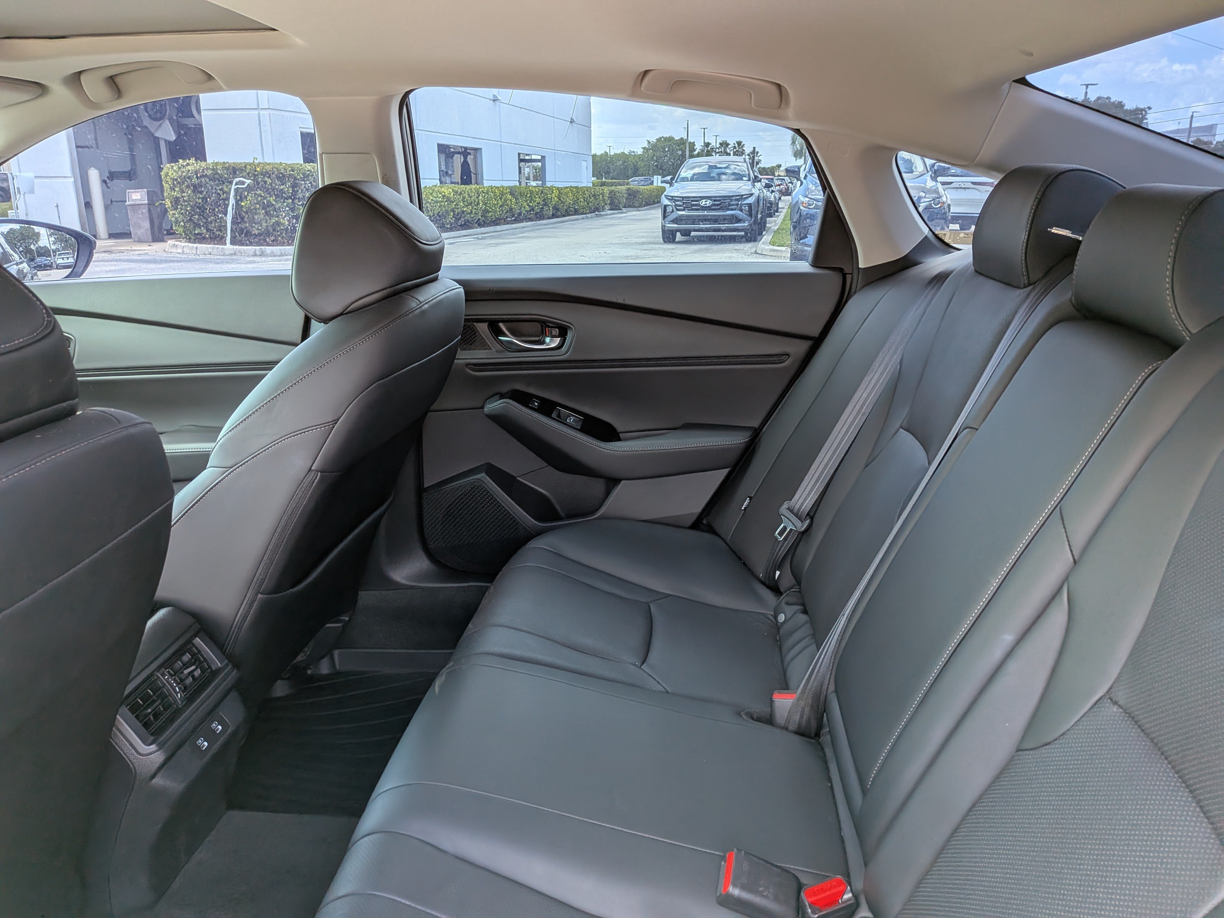 Used 2023 Honda Accord Touring image 14