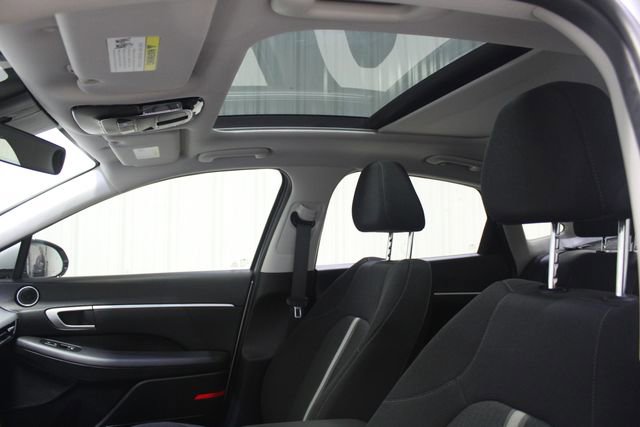 Used 2025 Hyundai Sonata SEL FWD image 12