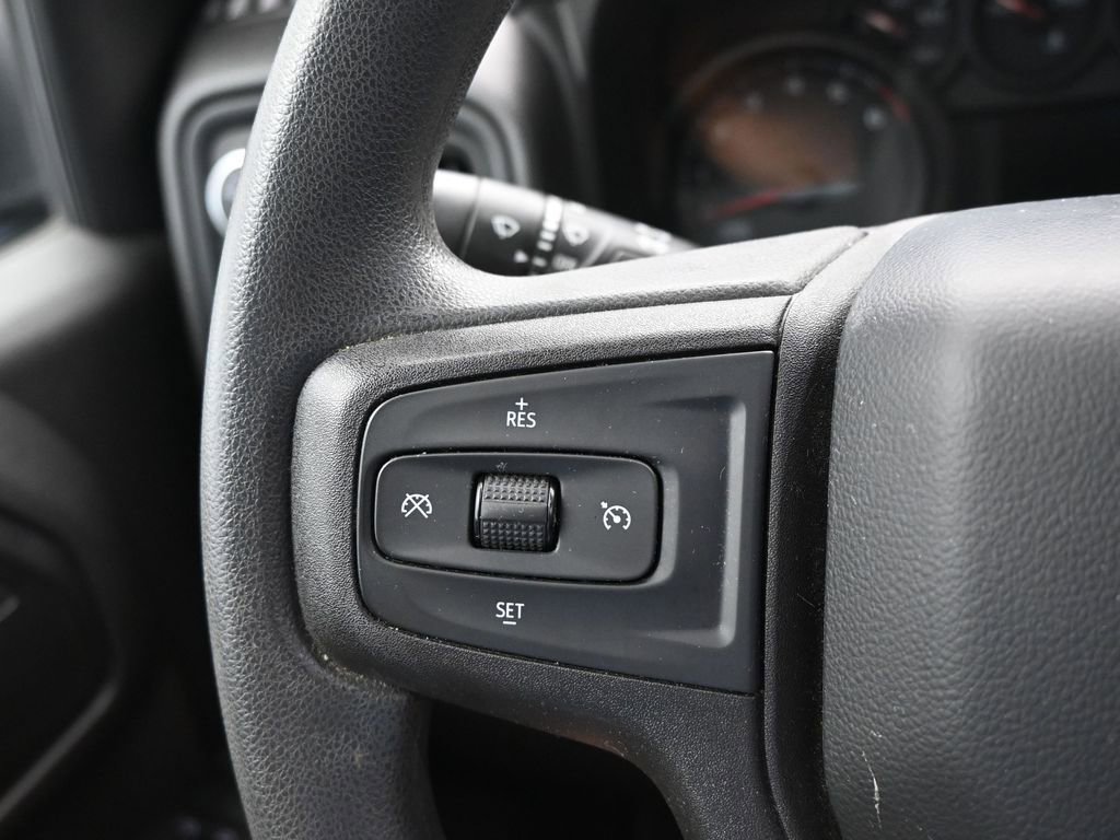 Used 2020 Chevrolet Silverado 1500 Custom w/ Custom Value Package image 25