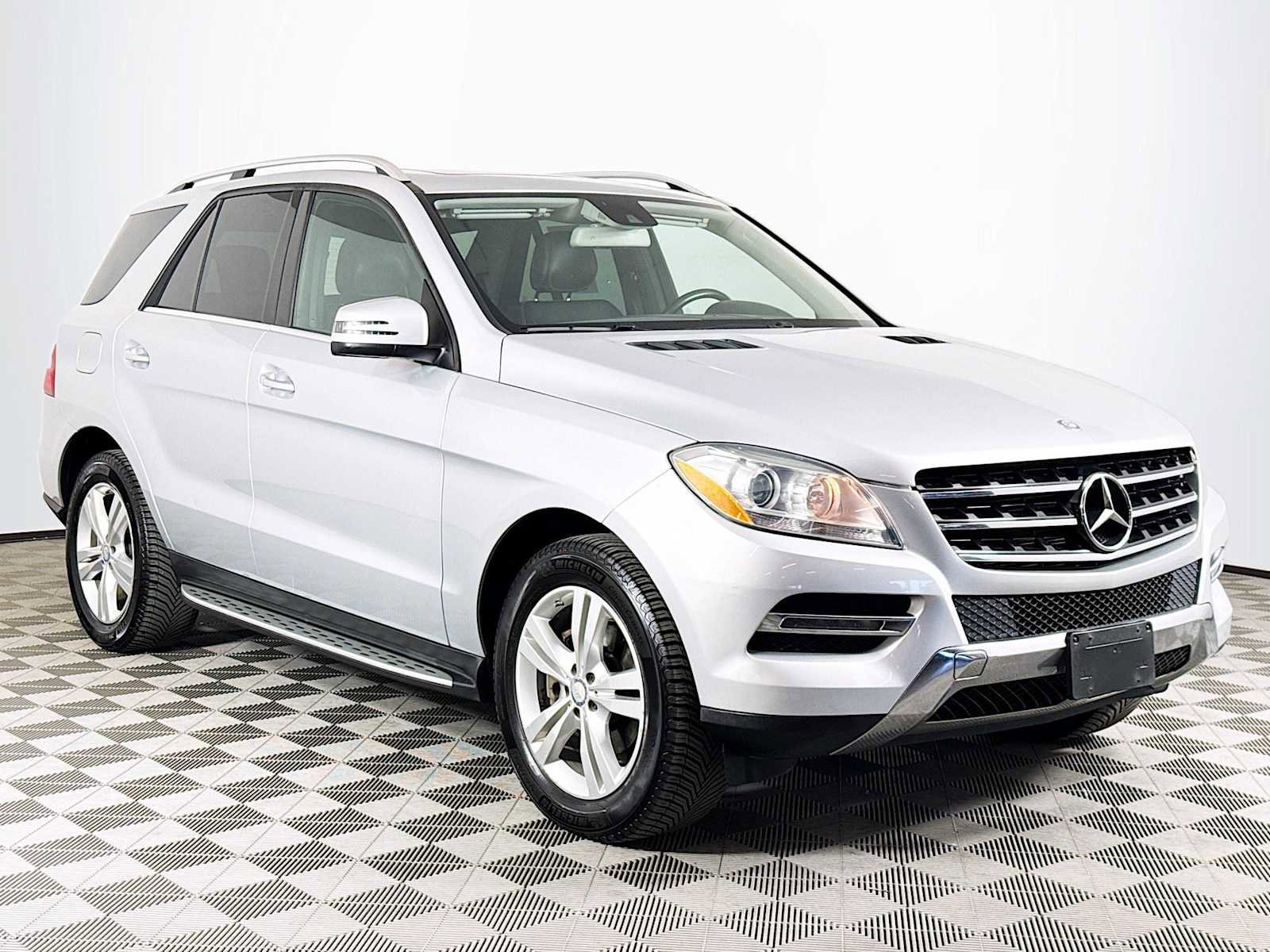 Used 2015 Mercedes-Benz ML 350 4MATIC image 3