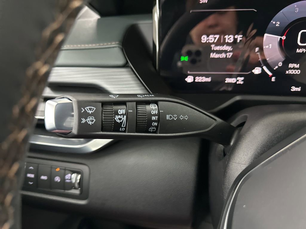 New 2026 GMC Acadia AT4 w/ Luxury Package AWD/4WD image 35