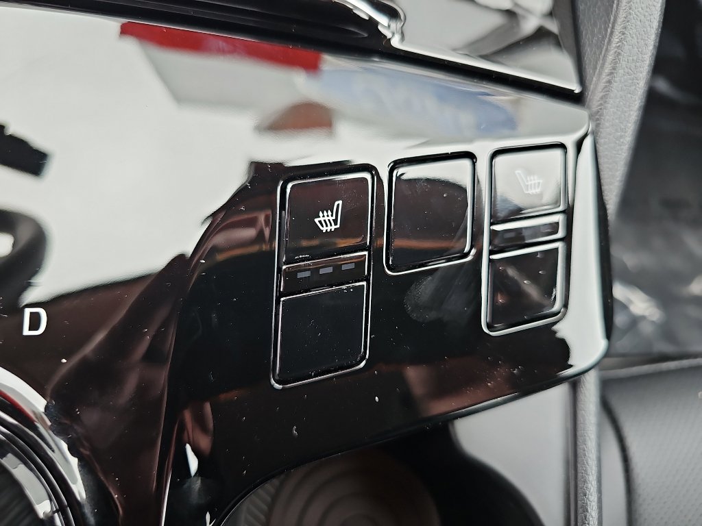 New 2025 Kia Sportage EX image 20