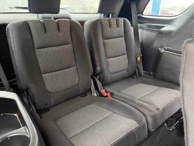 Used 2017 Ford Explorer XLT AWD/4WD image 17
