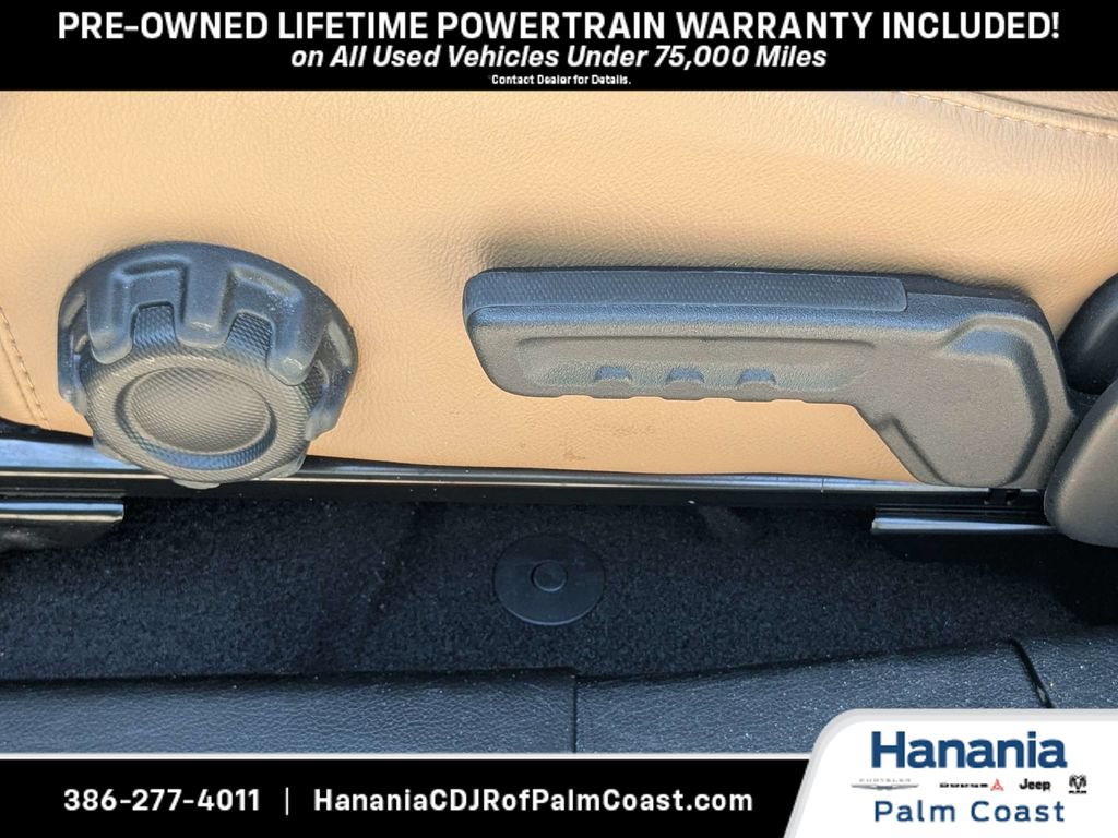 Used 2020 Jeep Wrangler Unlimited Sahara w/ Dual Top Group AWD/4WD image 19