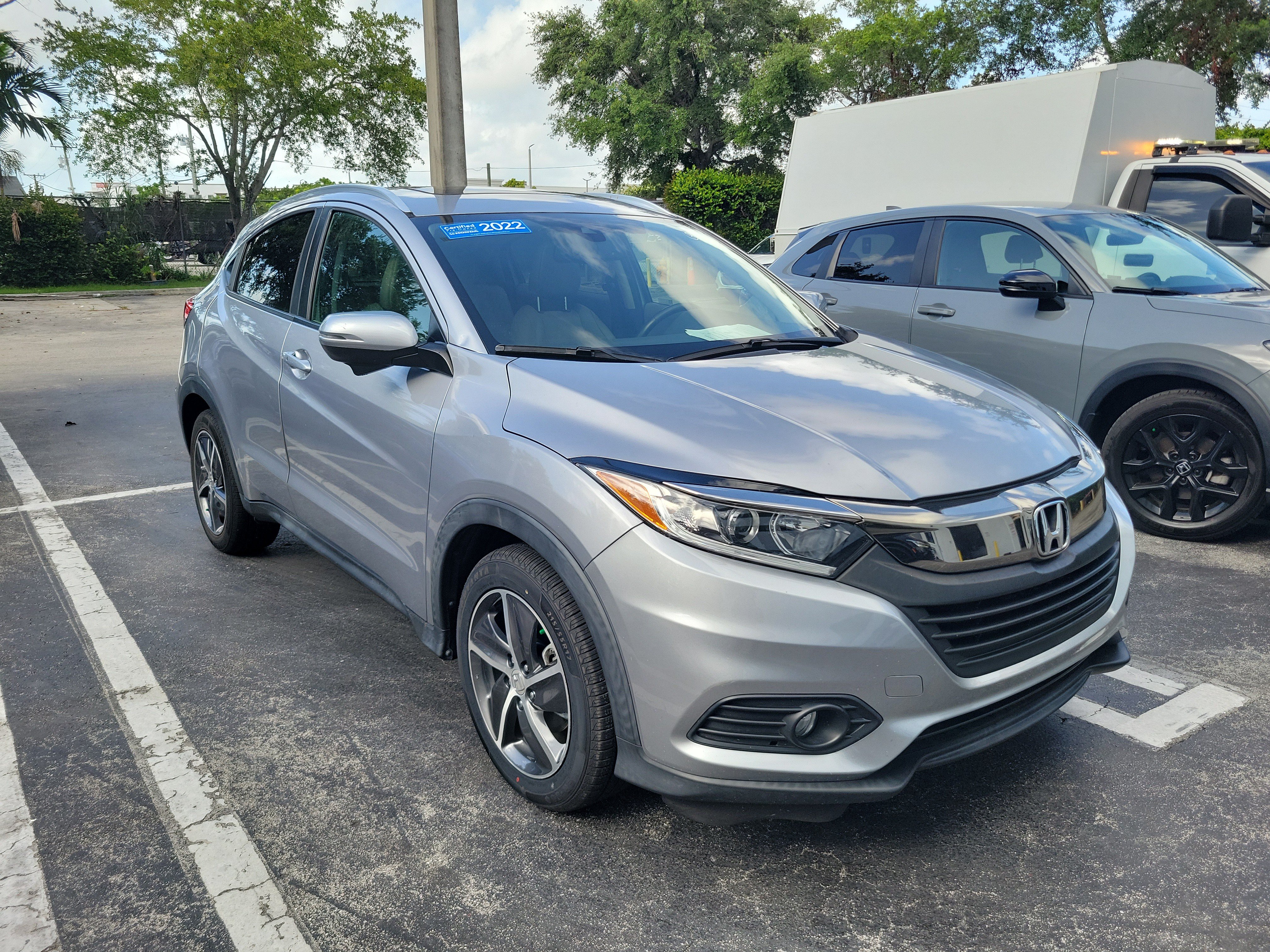 Certified 2022 Honda HR-V EX-L image 2