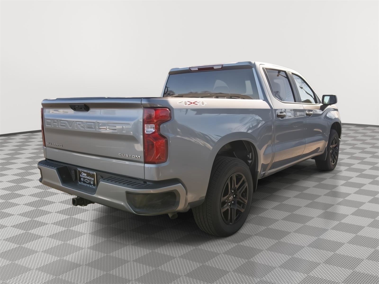 Used 2025 Chevrolet Silverado 1500 Custom image 21