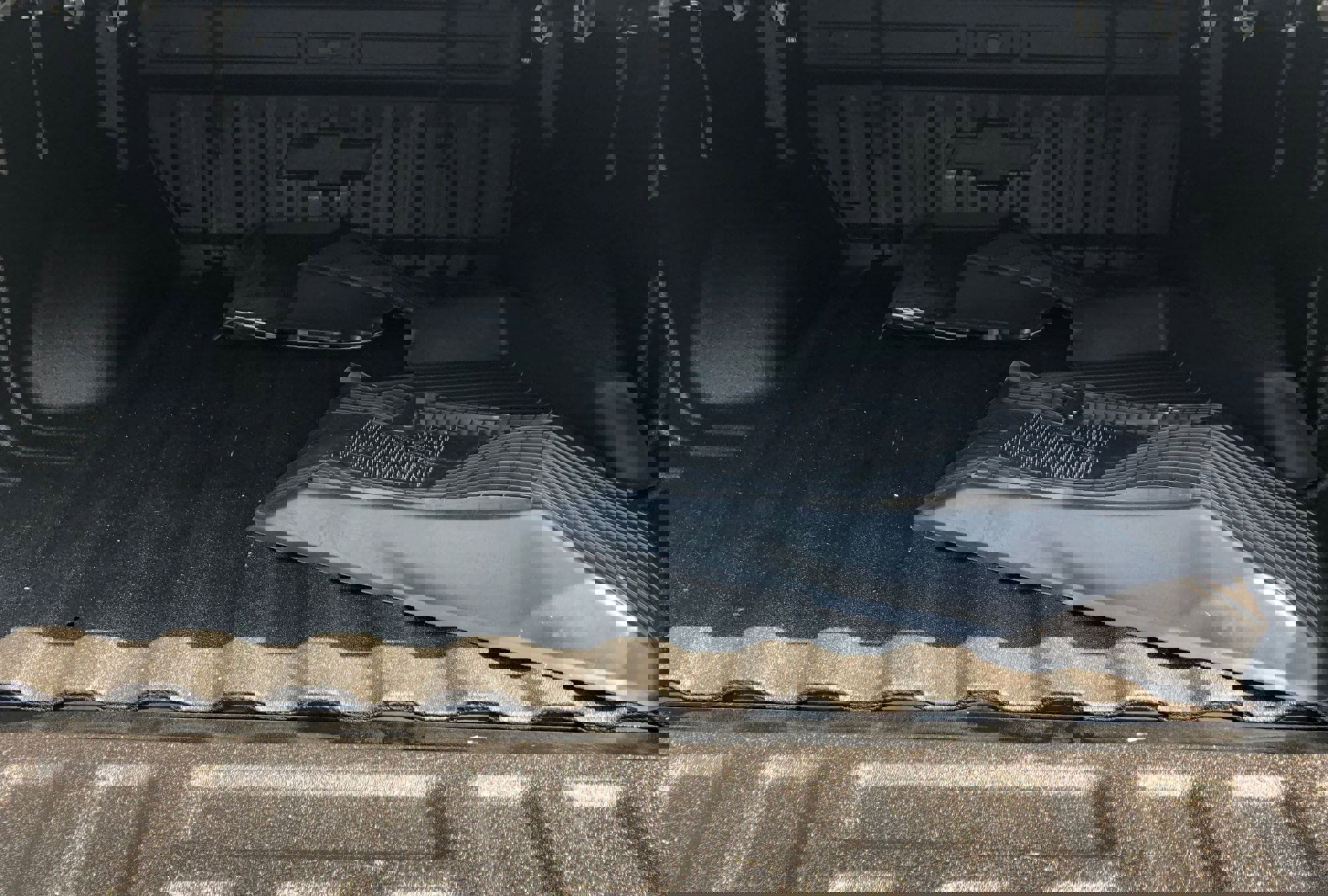 Used 2022 Chevrolet Colorado LT w/ Redline Special Edition image 35