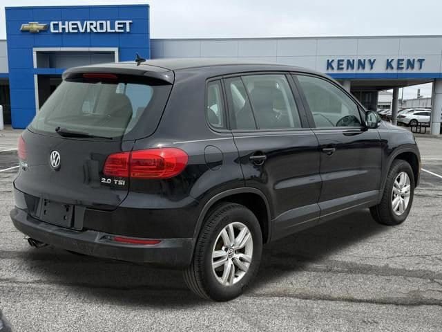 Used 2012 Volkswagen Tiguan S FWD image 4