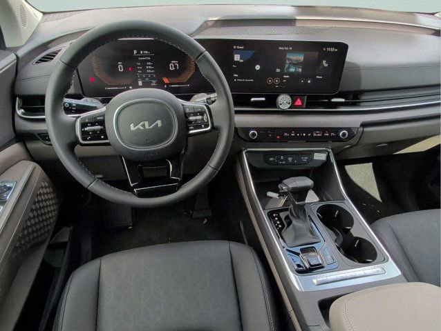 New 2026 Kia Carnival EX image 24