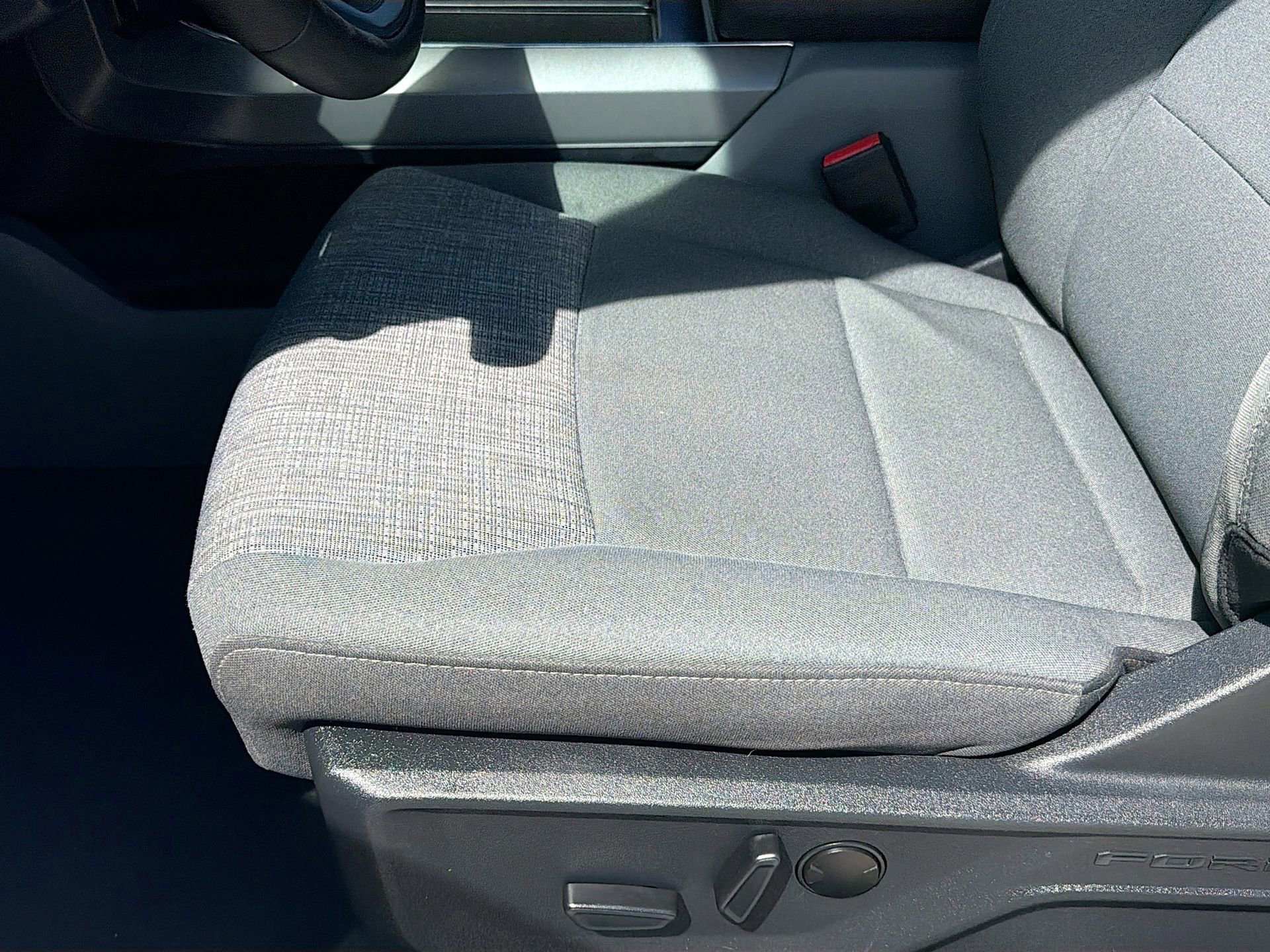 Used 2023 Ford F150 XLT w/ Equipment Group 302A High image 25