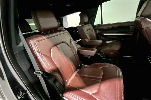Used 2024 Ford Expedition Limited image 26