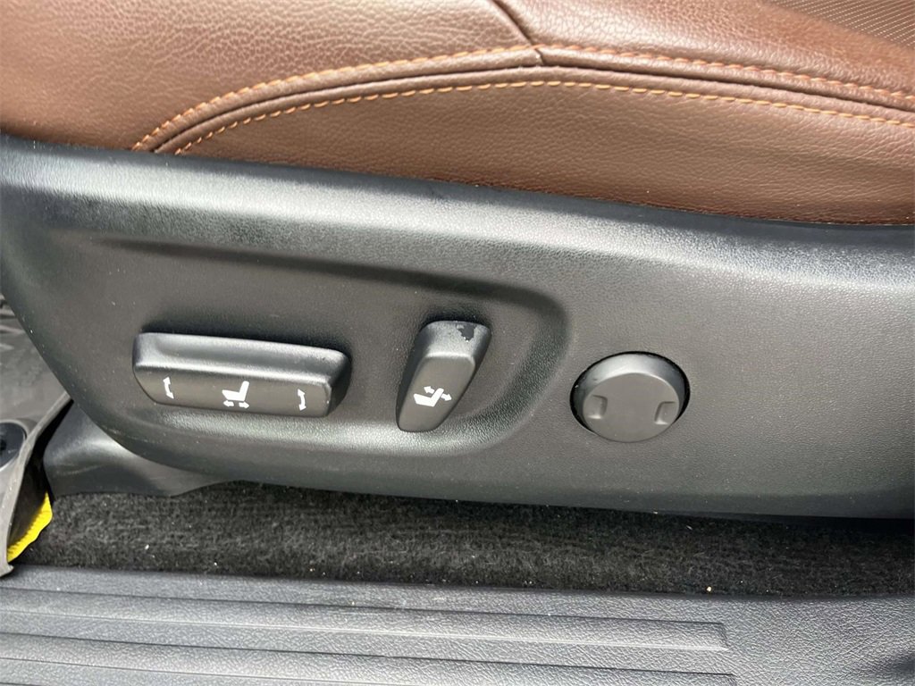 Used 2023 Toyota 4Runner Limited image 11