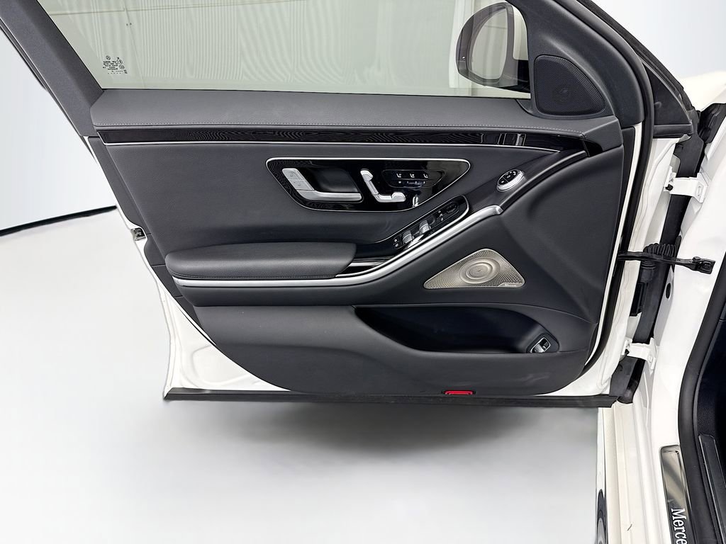 Certified 2023 Mercedes-Benz S 500 4MATIC w/ AMG Line image 23