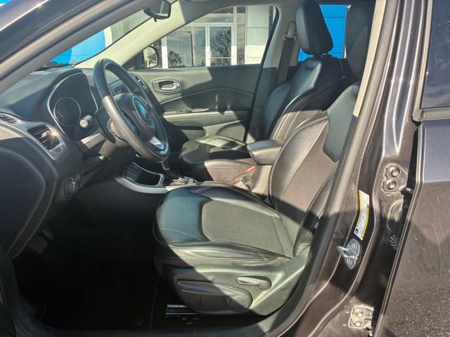 Used 2019 Jeep Compass Latitude FWD image 7